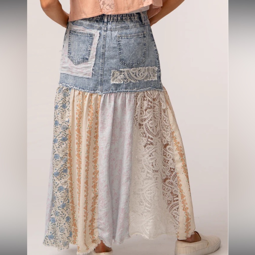 *Free Gift* POL Denim and Lace A-Line Skirt - Picture 3 of 13